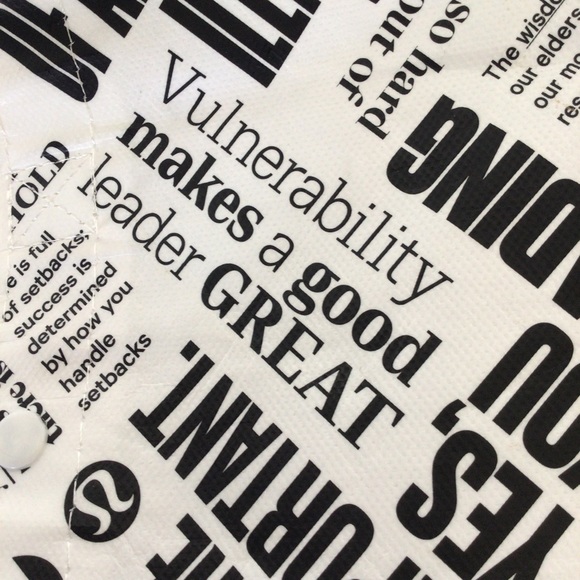 LULULEMON MANIFESTO SMALL REUSABLE TOTE - Picture 7 of 11